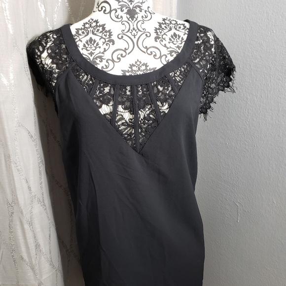 Truly Poppy Tops - Truly Poppy Jarred Lace Detail Cap Sleeve